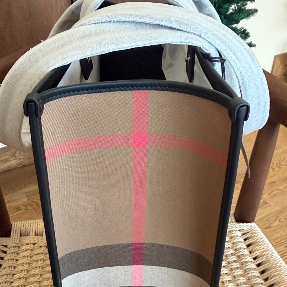 Burberry Medium Taupe Brown
Check Book Tote Bag - Picture 5 of 12